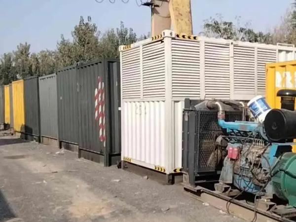 张沟镇200KW柴油发电机机组每小时油耗是多少?